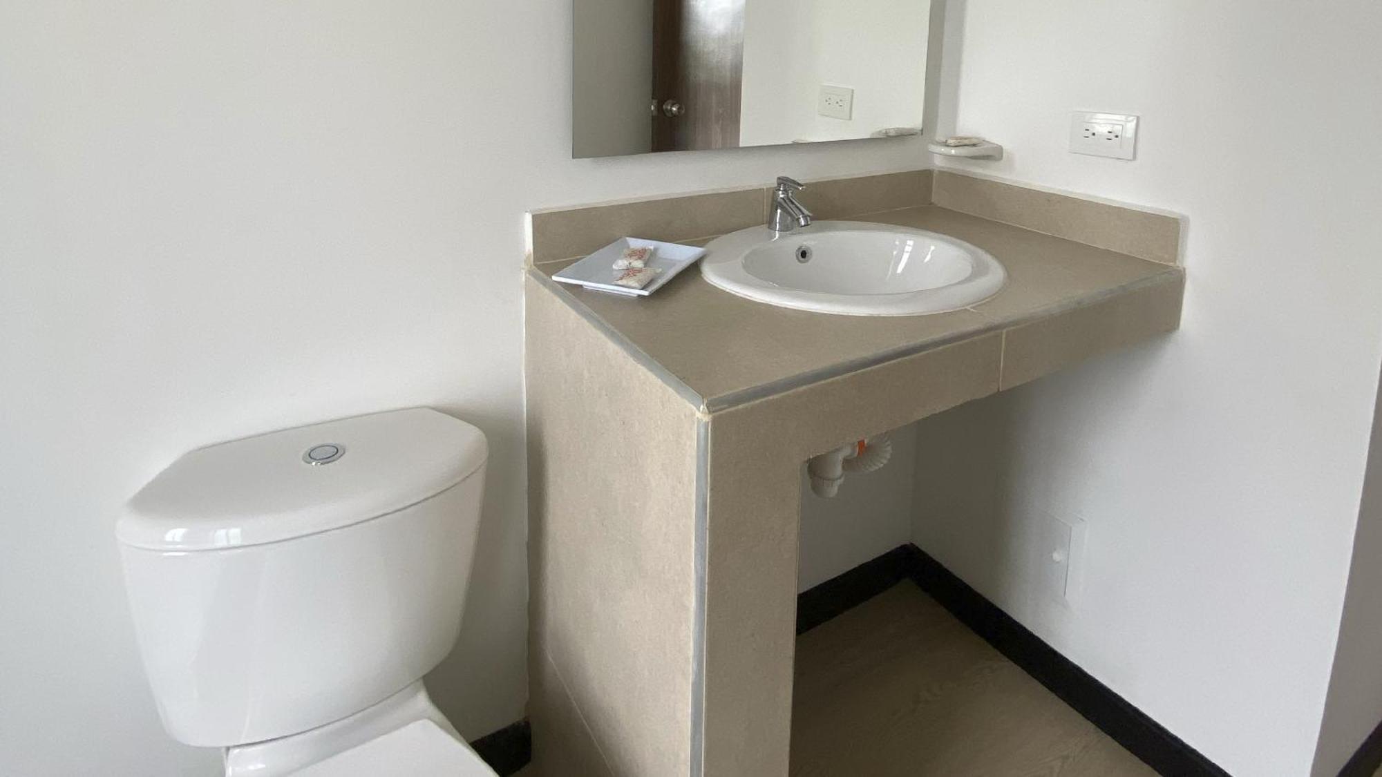 Hotel By On Vacation Girardot