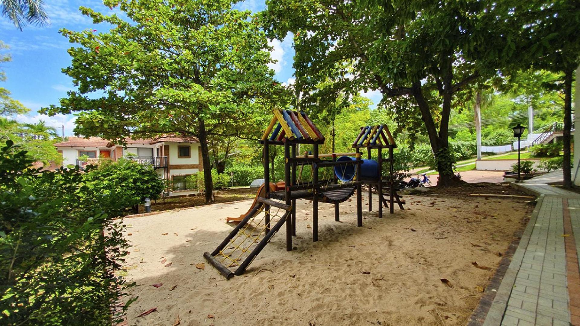 By On Vacation 3* Girardot